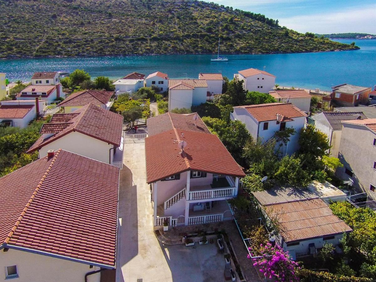 فيلا House Lucija روغوزنيكا المظهر الخارجي الصورة